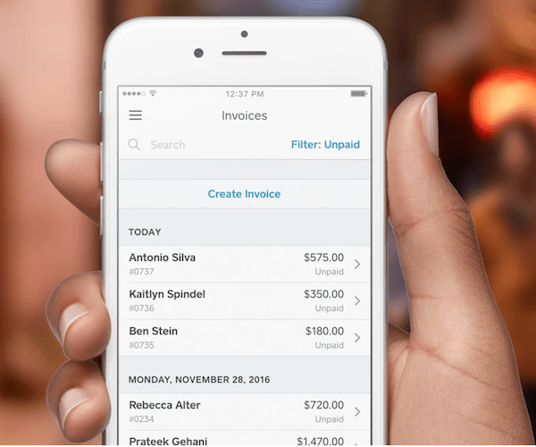 InvoiceMagic invoicing on a mobile device
